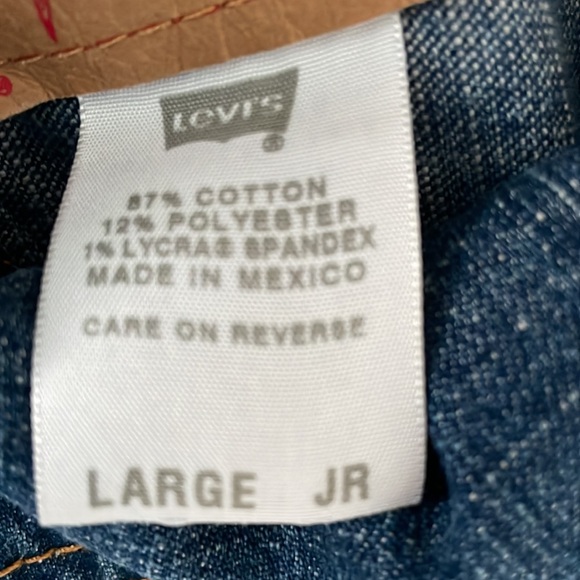 Vintage Levi’s Denim Jacket SzLarge - Picture 9 of 9